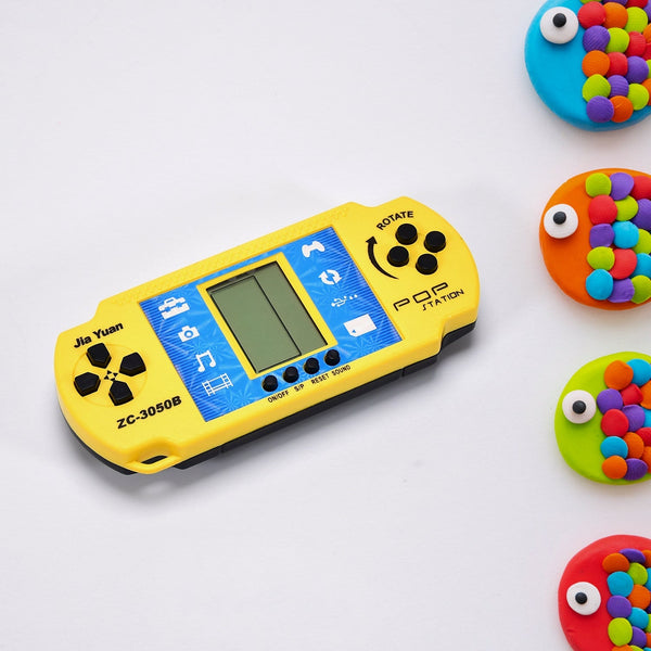 Portable handheld video game device